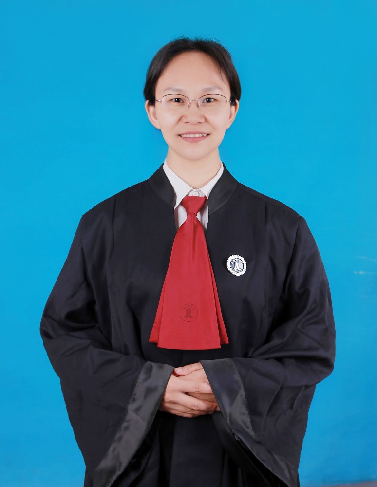 王君君